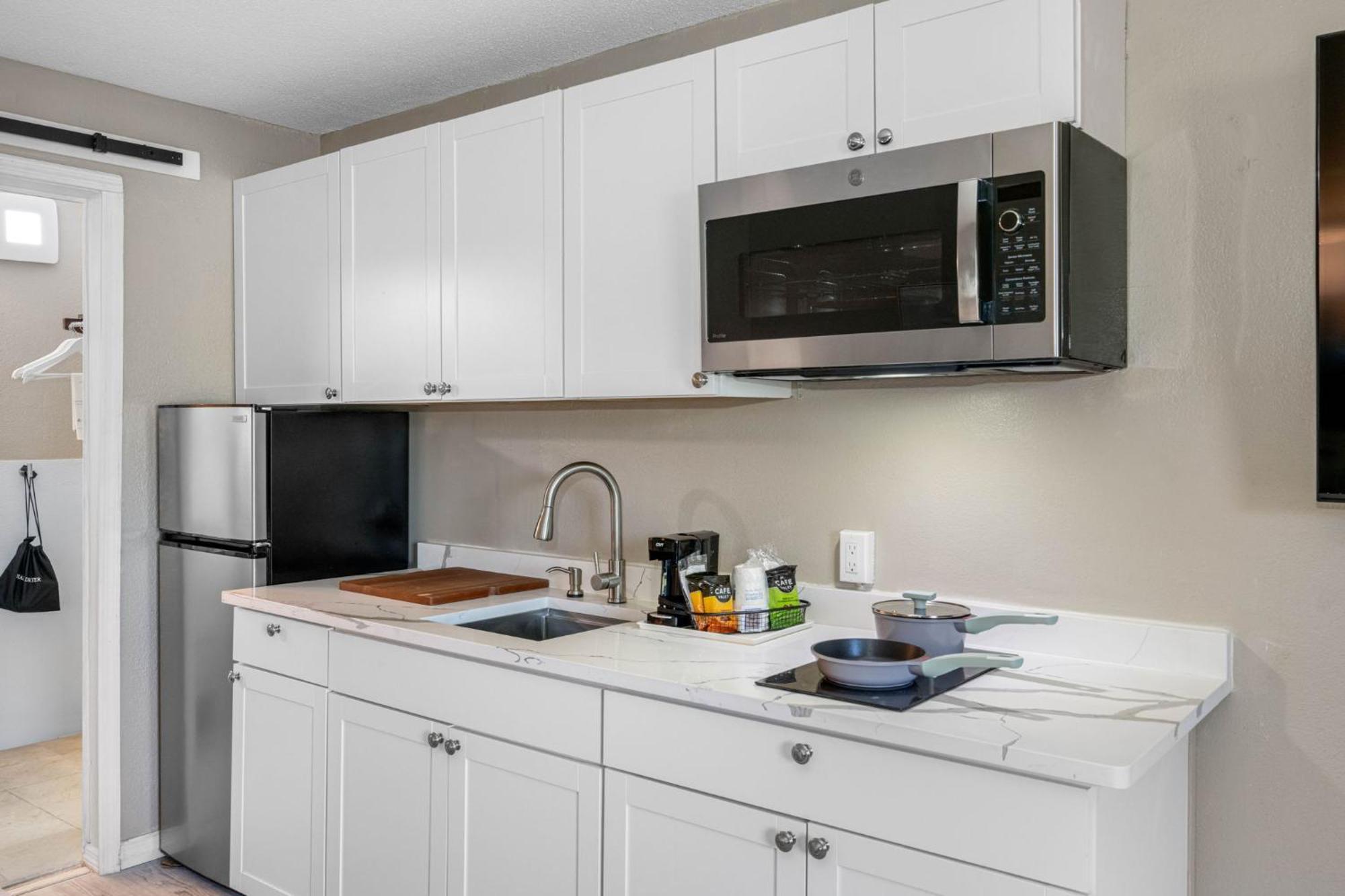 Bay Breeze Aparthotel South Bradenton Екстериор снимка
