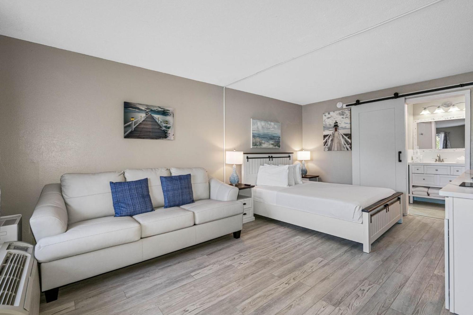 Bay Breeze Aparthotel South Bradenton Екстериор снимка