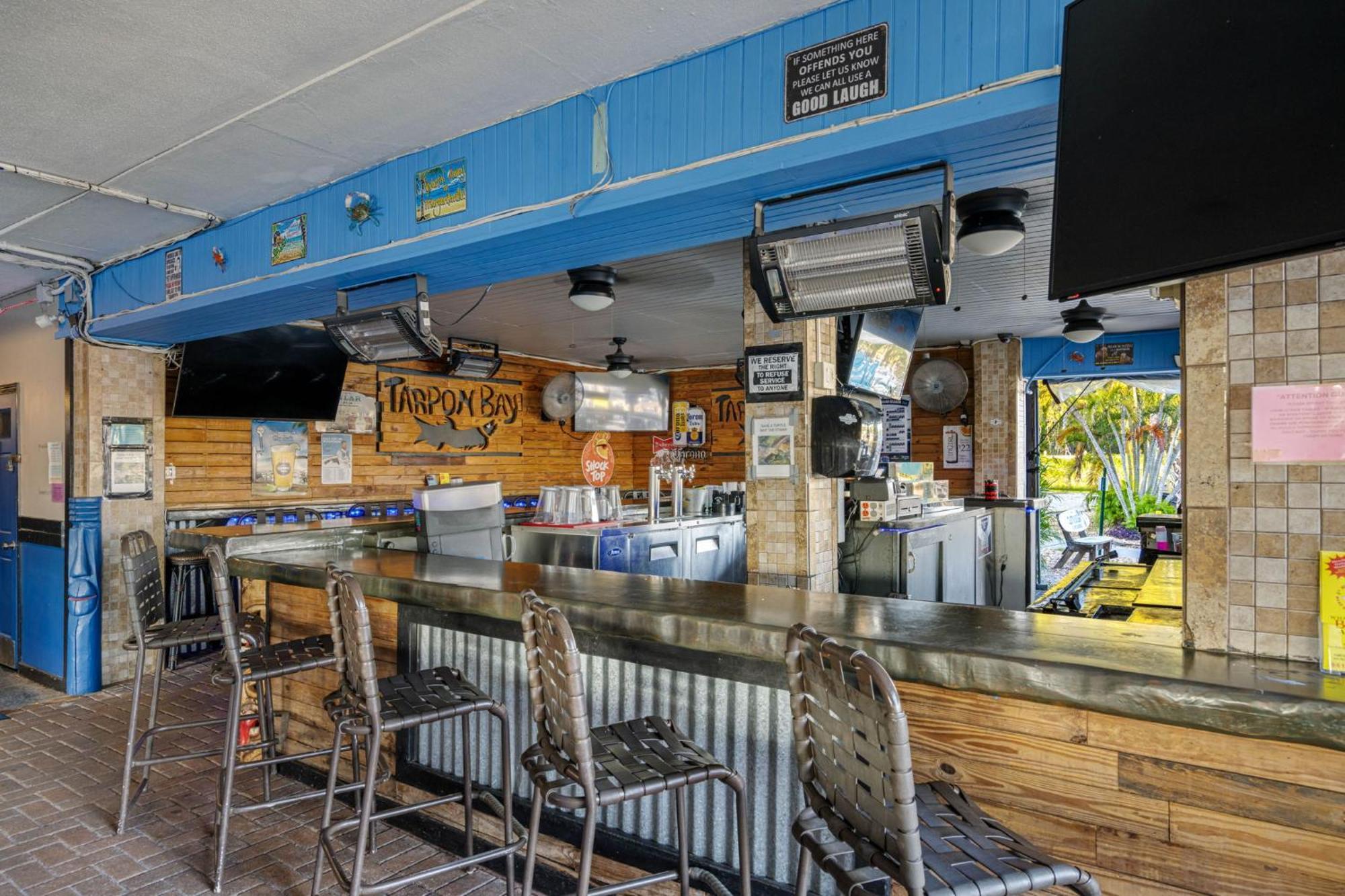 Bay Breeze Aparthotel South Bradenton Екстериор снимка