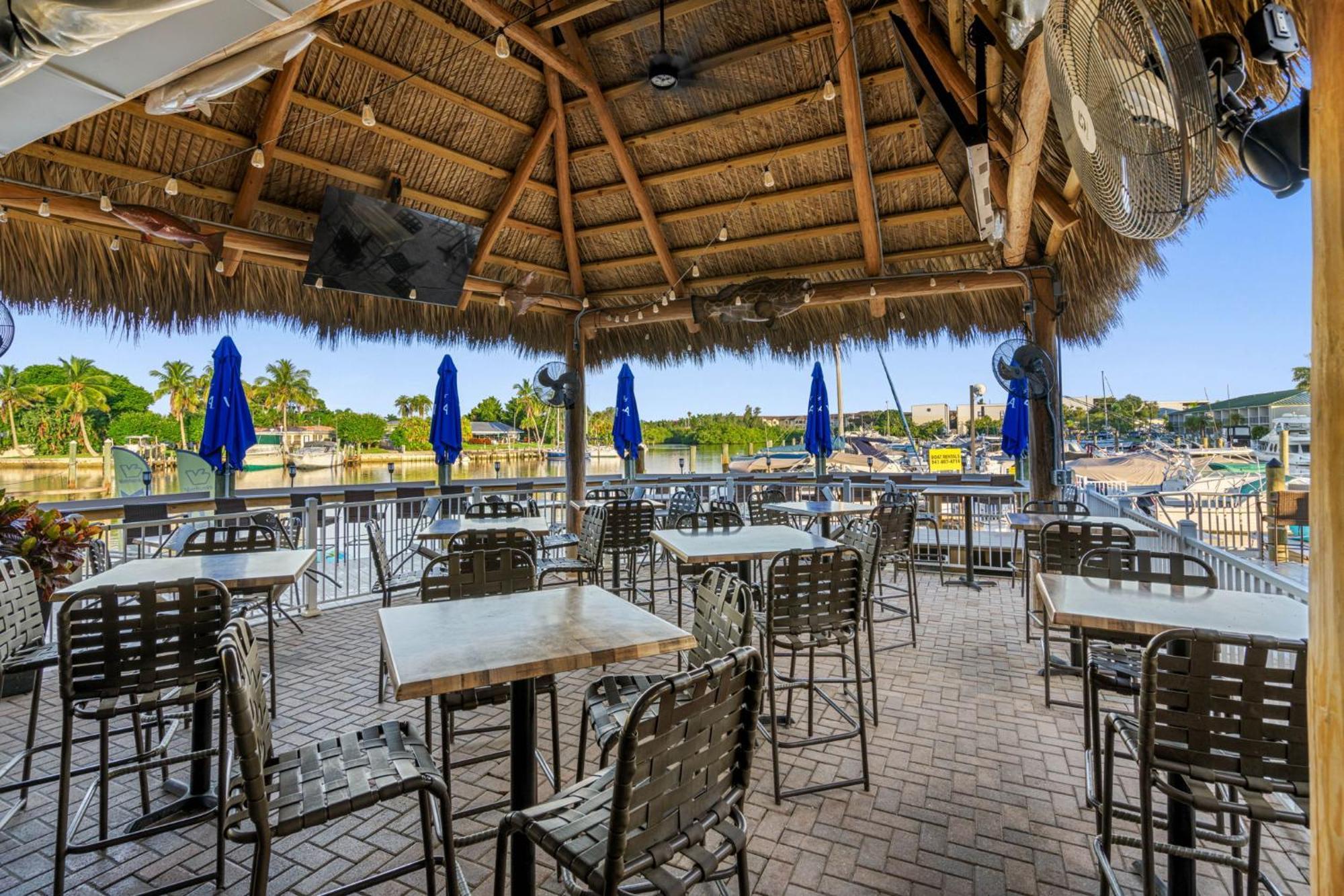 Bay Breeze Aparthotel South Bradenton Екстериор снимка