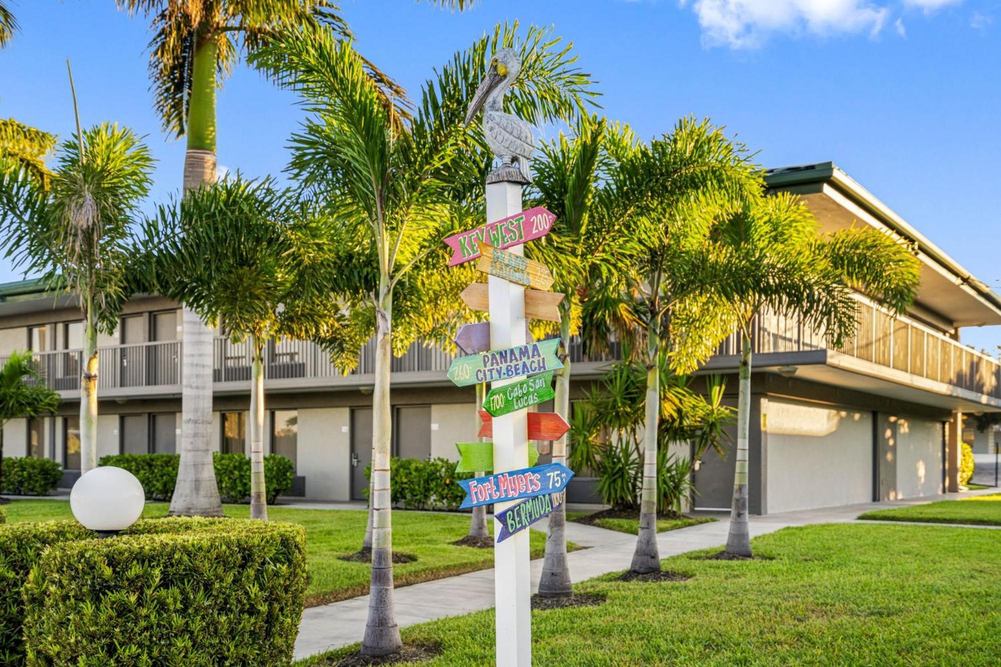 Bay Breeze Aparthotel South Bradenton Екстериор снимка