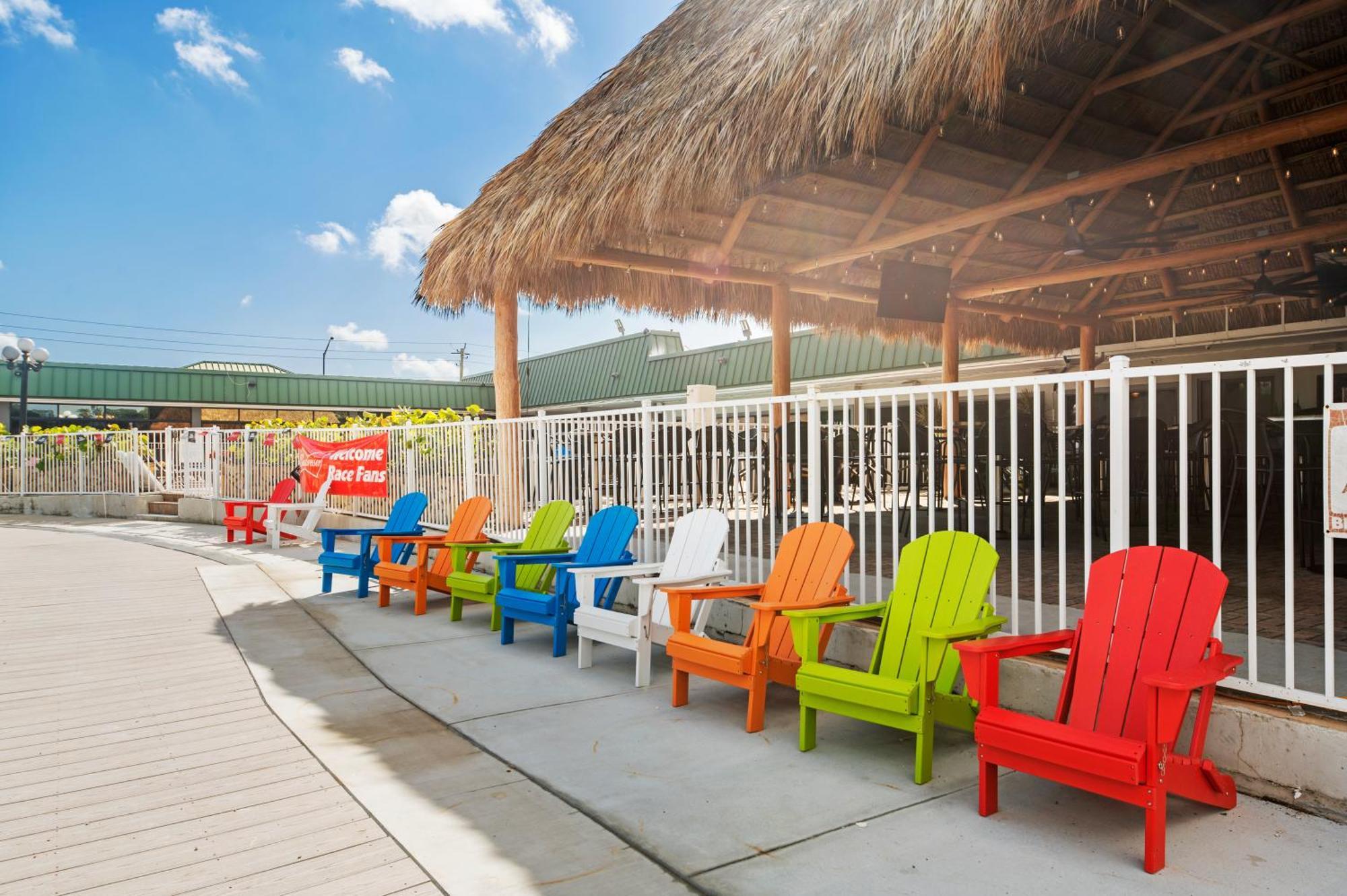 Bay Breeze Aparthotel South Bradenton Екстериор снимка
