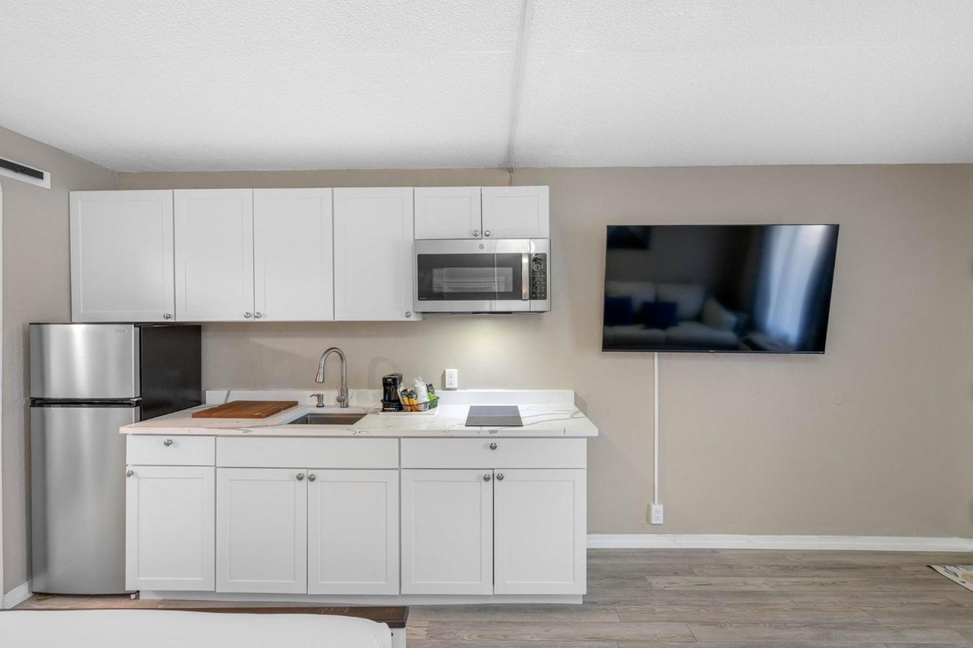 Bay Breeze Aparthotel South Bradenton Екстериор снимка